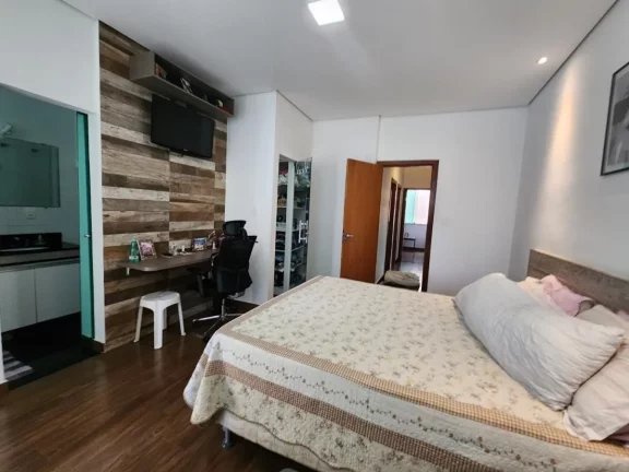 Imagem Casa para Venda em Contagem / MG no bairro Cabral