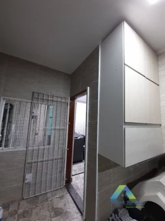 Imagem SANTO ANDRÉ Sobrado 115M², 2 dormitórios, 2 vagas, varanda gourmet ótima localização e valor !!!