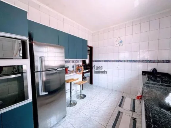 Sobrado com 3 dormitórios à venda, 182 m² por R$ 800.000 - Pontal de Santa Marina - Caraguatatuba/SP