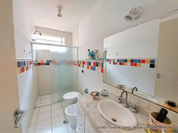 Imagem Linda casa estilo Granja Viana - Térrea e muito verde