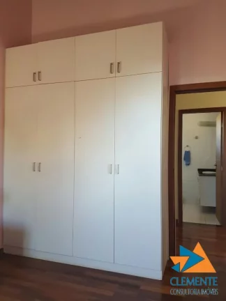 Imagem Casa de 4 quartos, com vista para Lagoa, em Lagoa Santa MG