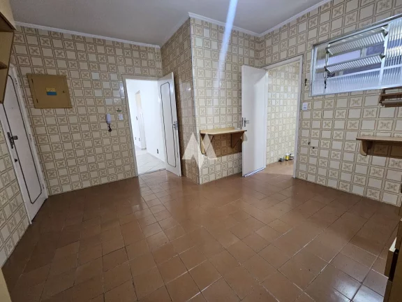 Imagem Apartamentde 2 Dormitórios sendo 1 suíte, 104m², Dependência Completa e Vaga de Garagem Demarcada