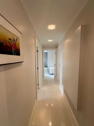 Imagem Apartamento alto padrão com 3 suítes e 4 vagas de garagem em - Balneário Camboriú/SC
