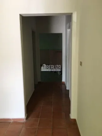 Imagem Casa à venda no bairro São Benedito, Uberaba - 2 dormitórios