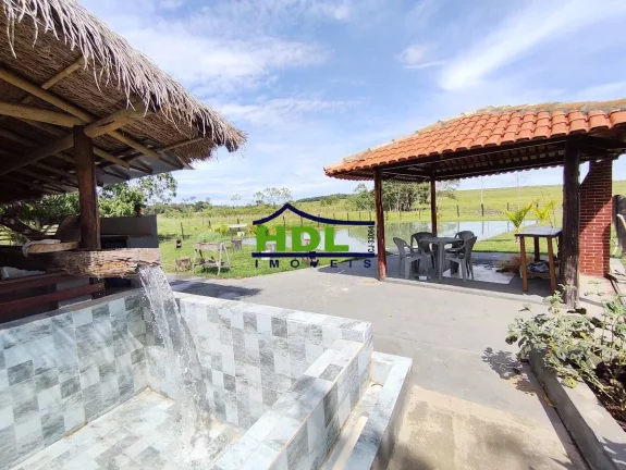 Imagem Chácara com 5 alqs Rica em Água 115 kms de Goiânia