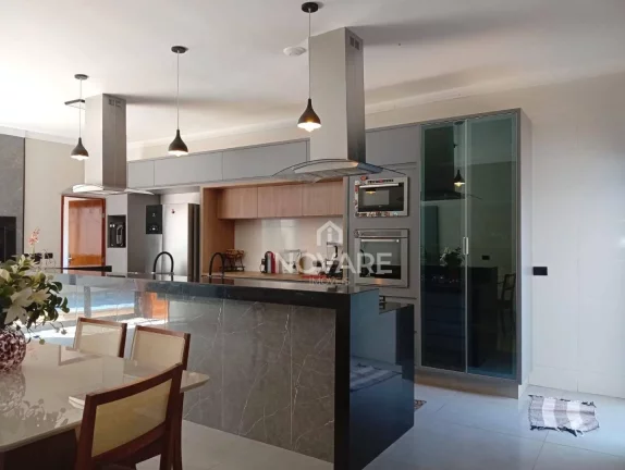 Imagem Casa com 3 dormitórios à venda, 280 m² por R$ 1.500.000,00 - Setor Afonso Pena - Itumbiara/GO
