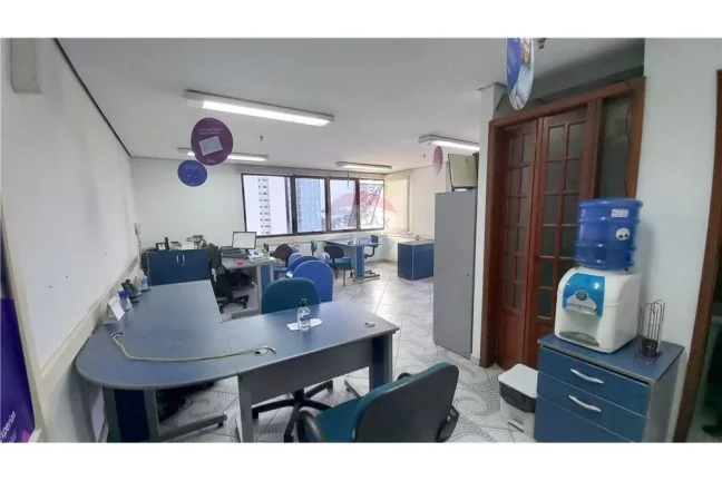 Imagem Sala comercial com 37m² 2 banheiros 1 copa 1 vaga na Saúde próximo ao metrô