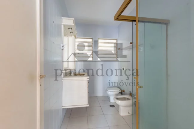 Imagem Apartamento em prédio charmoso na Rua Baronesa de Itu, 3 quartos (1 suíte) e 1 vaga.