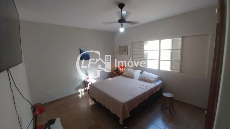 Imagem Casa à venda em Campo Grande-MS, 3 quartos, 1 suíte, 4 vagas de garagem na Vila Taquarussu - Imperdível!