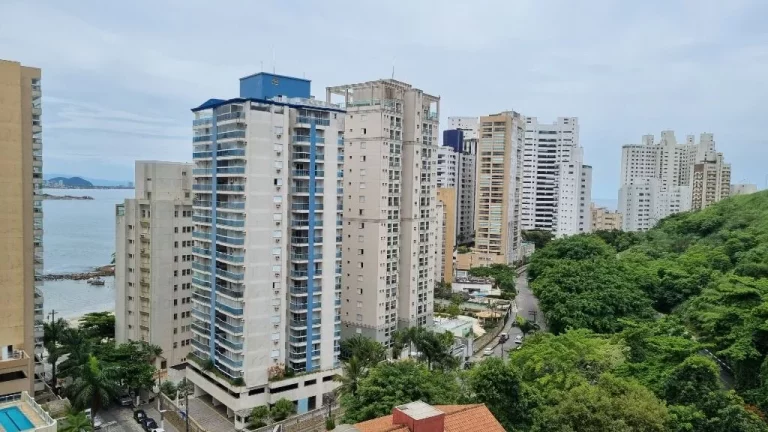 Imagem Apartamento à venda, 110 m² por R$ 650.000,00 - Astúrias - Guarujá/SP