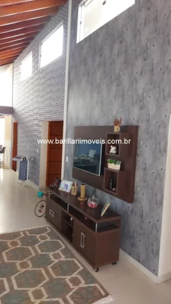 Casa Térrea com Piscina