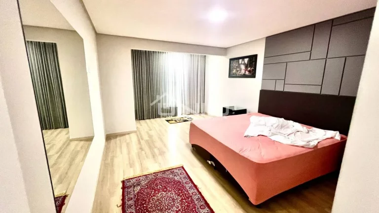 Imagem Casa Alto Padrão - 3 Suítes - Sambugaro