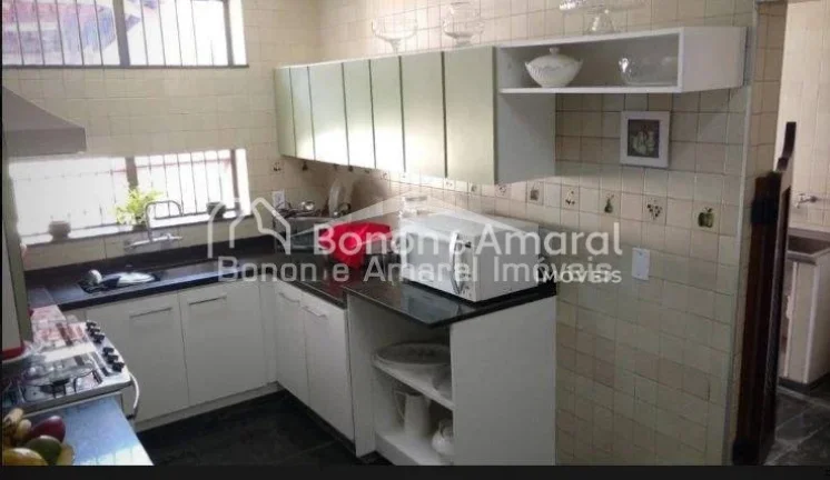 Imagem Aluga-se sobrado no Parque Taquaral, localização excelente, próximo da lagoa do Taquaral, imóvel...