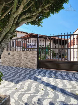 Imagem Casa em Tupi, a apenas 400 metros da praia.