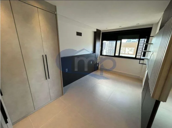 Imagem Apartamento á venda com 2 dormitórios no centro de Torres/RS