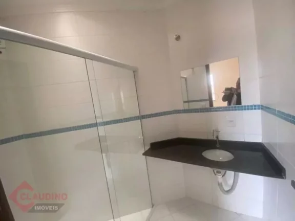 Imagem Sobrado a Venda no bairro Vila Carmosina - São Paulo, SP