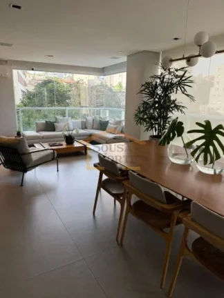 Imagem Apartamento mobiliado com 180 m², 3 dormitórios, sendo 3 suítes, 4 banheiros, 3 vagas e varanda. ...
