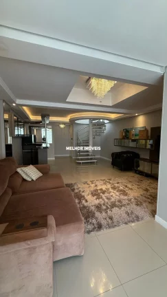 Imagem Cobertura Duplex á venda com 4 suítes, 4 vagas de garagem localizada no coração de Balneário Camboriú.