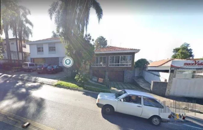 Imagem Casa à venda no Alto de Pinheiros São Paulo SP com 3 dormitórios, 1 suíte, 6 vagas de garagem
