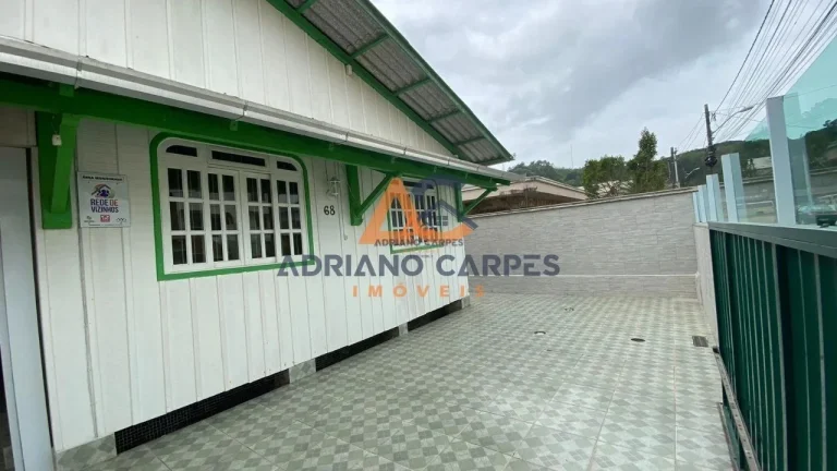 Imagem ALUGUEL Anual Casa com 4 dormitórios no Bairro Gravatá-Penha -SC