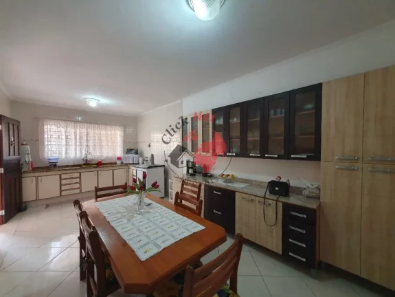 Imagem Sobrado de esquina , 4 Dorms Grandes c suite , quintal com churrasq ,3 wc, 5 vagas,bairro Assunção, São bernardo campo