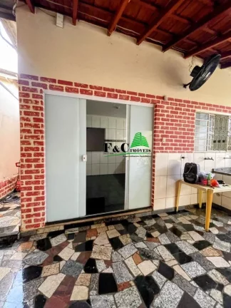 Imagem Casa Comercial para Venda em Limeira, Jardim Vista Alegre, 2 dormitórios, 3 banheiros, 2 vagas