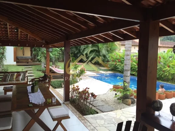 Imagem LINDA CASA EM CONDOMINIO FECHADO, MUITAS VEGETAÇÕES E UM ESPAÇO ENCANTADO