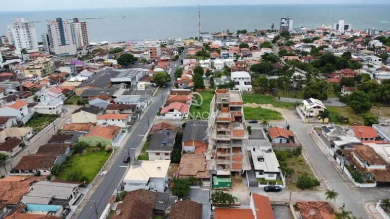 Imagem Apartamento 1 suíte + 2 quartos na Praia Central de Barra Velha