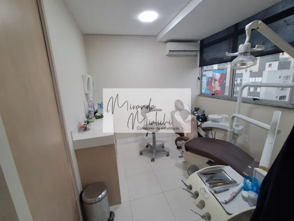Imagem Consultório odontológico completo