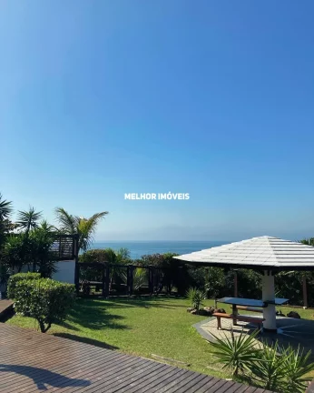 Imagem Casa Alto Padrão á venda localizada na Praia do Estaleirinho em Balneário Camboriú