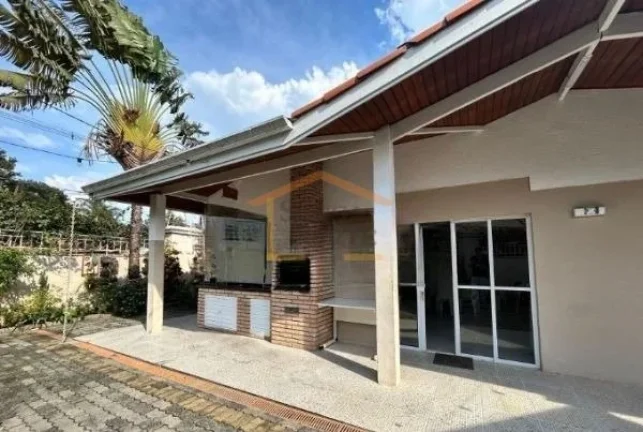 Imagem Casa em condomínio com 90 m². Possui 3 dormitórios, sendo 1 suíte, 3 banheiros, sendo 2 lavabos,...
