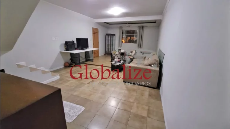 Imagem Lindo sobrado com 3 dormitórios em Santos no bairro do Estuário espaçoso com garagem para 2 carros e uma moto por R$ 856.000,00 à venda ou troca.