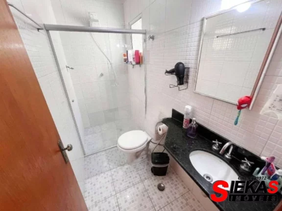 Imagem Imperdível oportunidade de adquirir uma casa de 3 quartos na Vila Carrão, São Paulo - SP: 1 suíte, 1 sala, 1 banheiro, 2 vagas de garagem e 207m² de área.