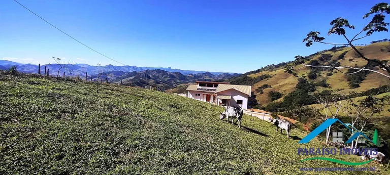 Imagem Terreno a venda em Gonçalves com vista para a Pedra do Baú.