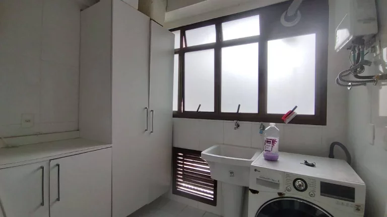 Imagem Apartamento com 3 dormitórios à venda, 109 m por R$ 2.400.000,00 - Riviera