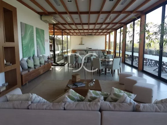 Imagem Alphaville Castello - Venda Sobrado AC 350 m² | AT 404 m² | 3 Dormitórios | 3 Suítes | 5 Banheiros | 6 Vagas