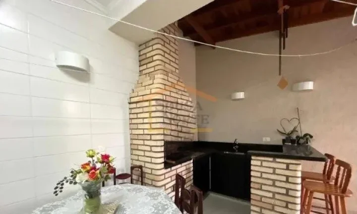 Imagem Sobrado residencial semi isolado, com 3 dormitórios, sendo 1 suite, sala de estar, sala de jantar, ...