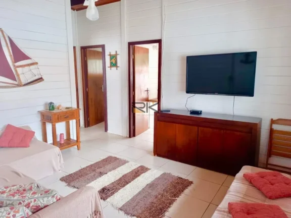 Imagem CASA A VENDA NAS TONINHAS COM 2 DORMITÓRIOS SENDO 1 SUÍTE,SALA DE ESTAR,COZINHA E 2 VAGAS DE GARAGEM
