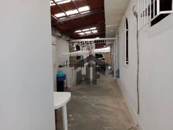 Imagem Casa à venda, com 3 quartos sendo 2 suites, com edícula, localizada no Janga, Paulista - PE.