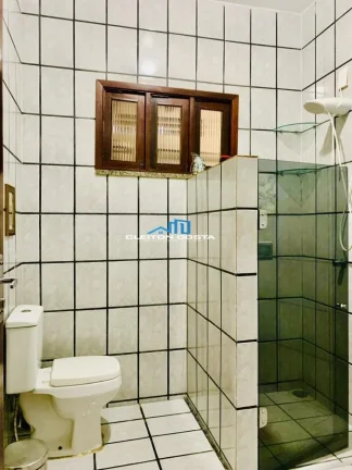 Imagem Casa para Venda em Feira de Santana, Santa Mônica, 3 dormitórios, 2 suítes, 2 banheiros, 3 vagas