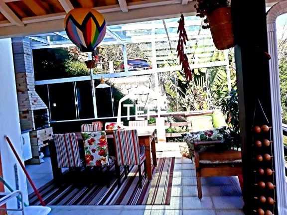 Imagem CASA maravilhosa em PETRÓPOLIS (Itaipava) - 3 SUÍTES - R$ 1.700.000