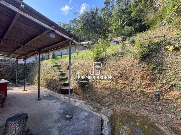 Imagem Casa com 2 dormitórios à venda, 130 m² por R$ 300.000,00 - Albuquerque - Teresópolis/RJ