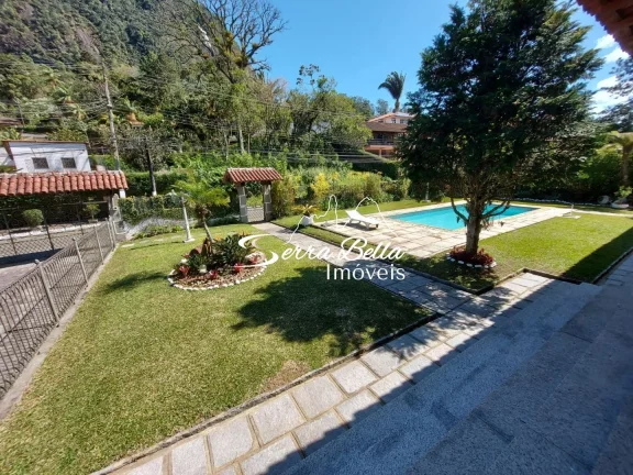 Imagem Casa com 4 dormitórios à venda, 260 m² por R$ 2.990.000,00 - Comary - Teresópolis/RJ