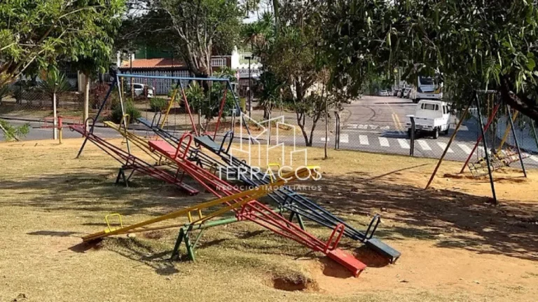 Imagem TERRENO DE 250 M² - CONDOMÍNIO RESERVA ERMIDA - EXCELENTE LOCALIZAÇÃO - JUNDIAÍ - SP