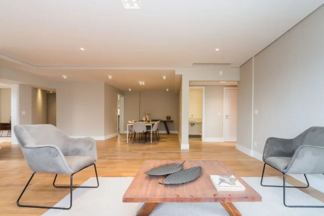 Imagem Apartamento 283M², 5Q, 4 Suítes, 4 Banheiros, 5 Vagas, Varanda Gourmet, Lavabo, Academia, Piscina, Churrasqueira, Quadra, Lareira.