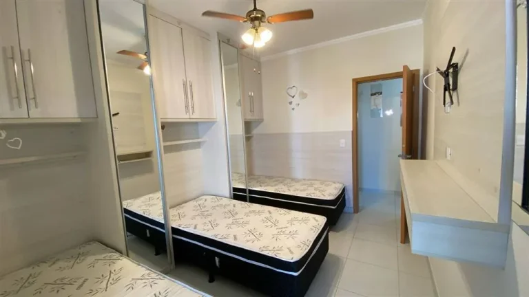 Imagem APARTAMENTO COM 100 m² - OCIAN - PRAIA GRANDE SP