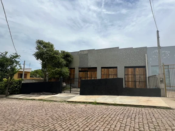 Imagem Salão Comercial de 500m² no Jardim Itaguaçu, Salto-SP: Oportunidade de Venda ou Locação!