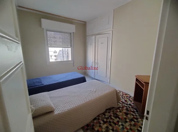 Imagem Apartamento com 3 dormitórios a uma quadra da praia do Boqueirão em Santos R$ 790.000,00