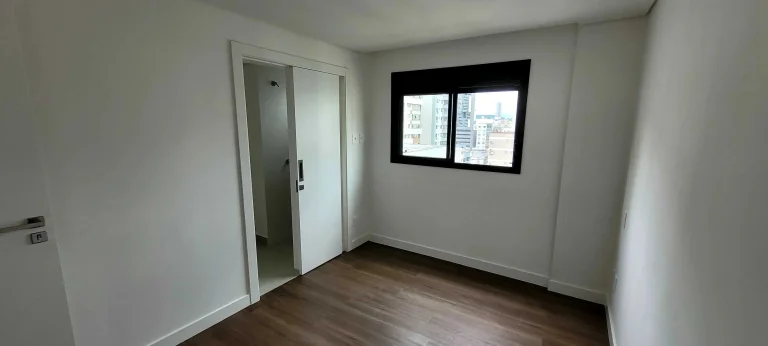 Imagem Apartamento com 3 suítes e 2 vagas de garagem - Centro - Balneário Camboriú