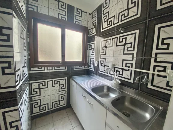 Imagem Apartamento 2Dórmitórios dependência - Bairro Centro